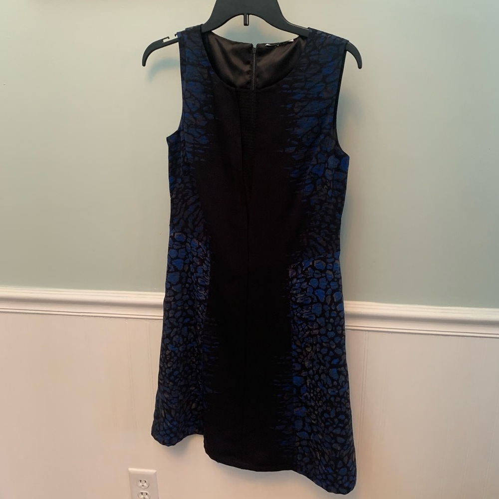 NWT T Tahari Dress from Bloomingdale’s. Women’s 4.